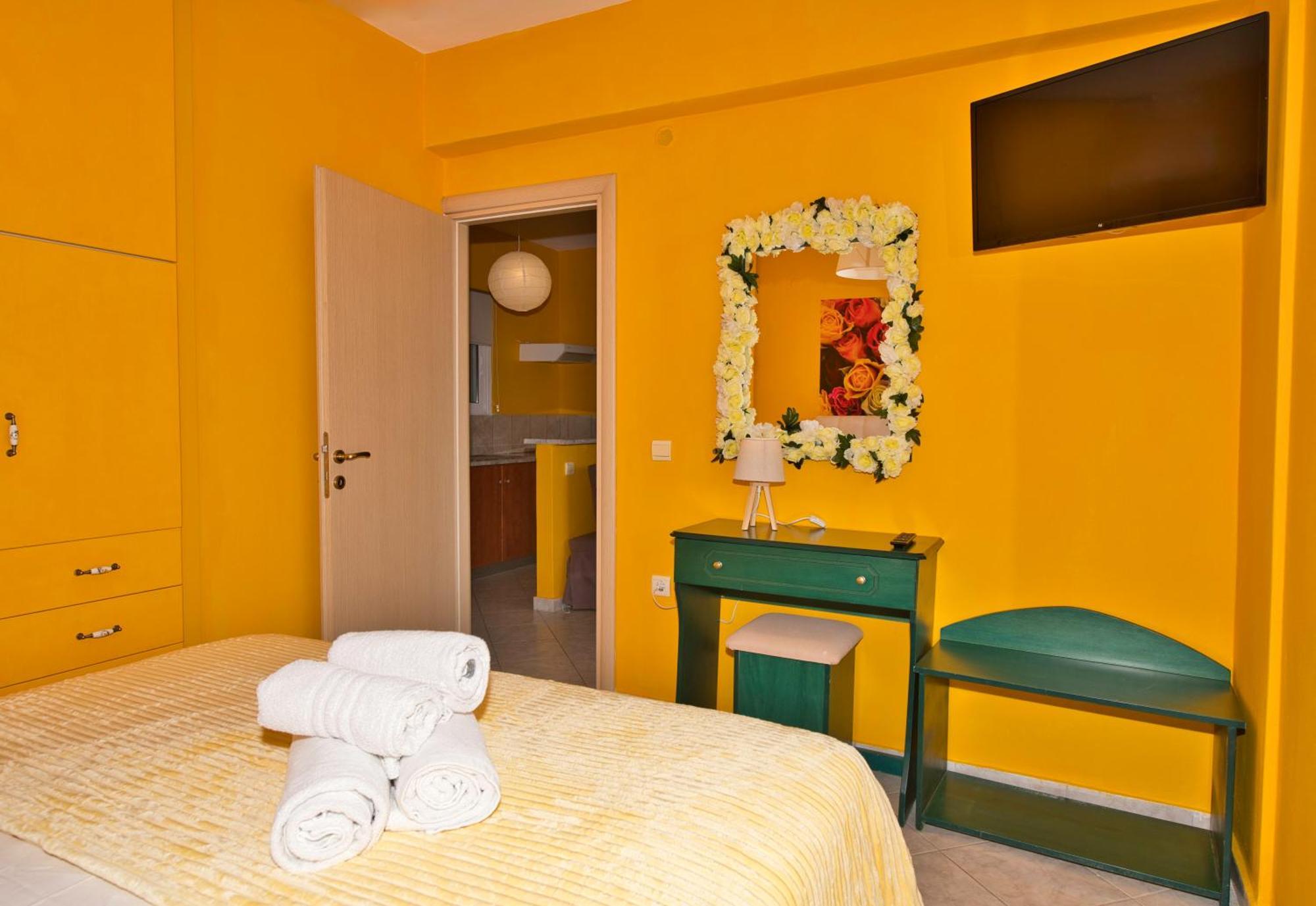 La Casa Di Nonna Anna Aparthotel Nikiana Luaran gambar