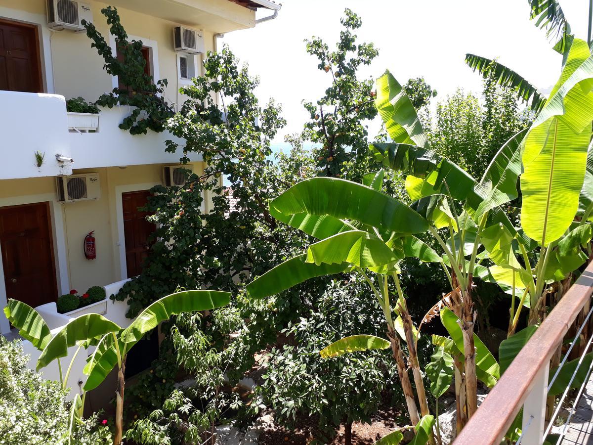La Casa Di Nonna Anna Aparthotel Nikiana Luaran gambar
